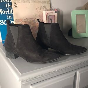 Old navy pointed booties